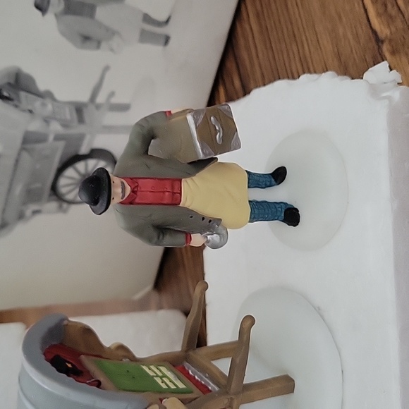 Department 56 Town Tinker~ set of 2 - Picture 2 of 8